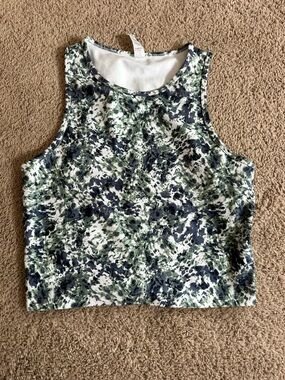 Sleeveless Cropped Tank Top in Green & Navy Print.